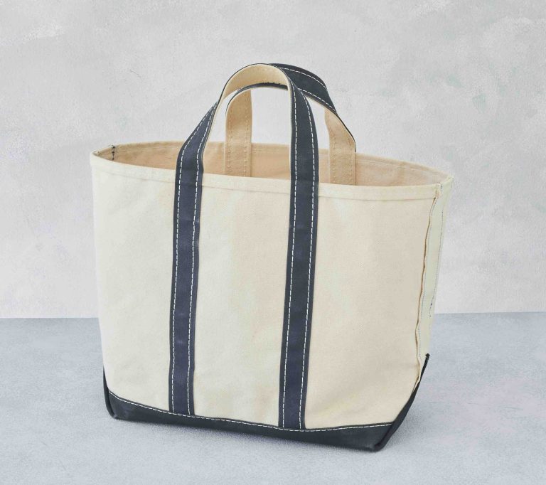 CHANEL トートバッグ 布　汚れあり CHANEL シャネル トートバッグ ココピーチ2023SS ブラック