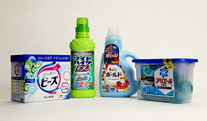  プロが教える洗濯洗剤の選び方。液体洗剤と粉洗剤、ジェルボールはどれを選ぶべき？