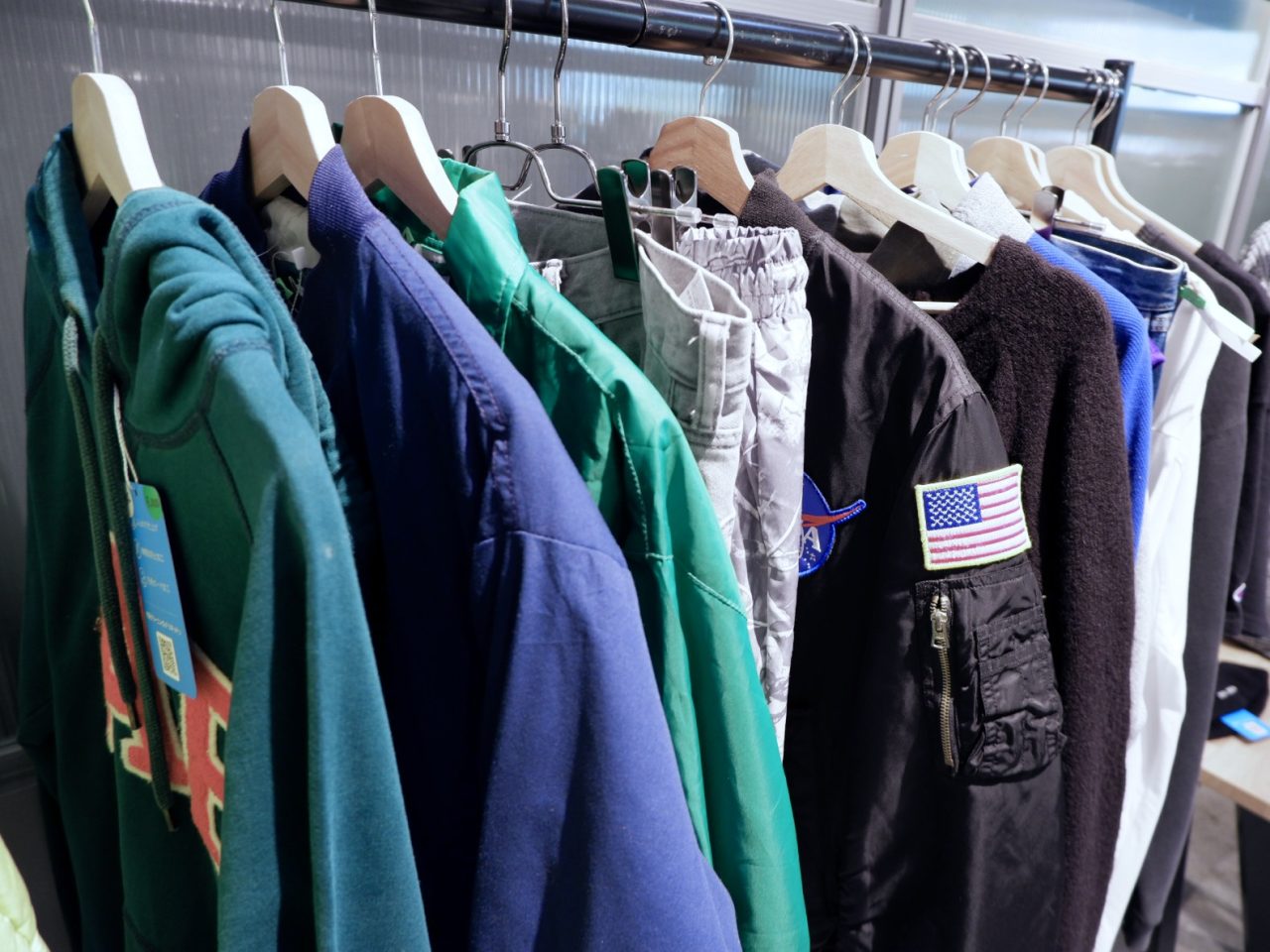 Valuence INFINITIESメンバーが出品した私物の洋服